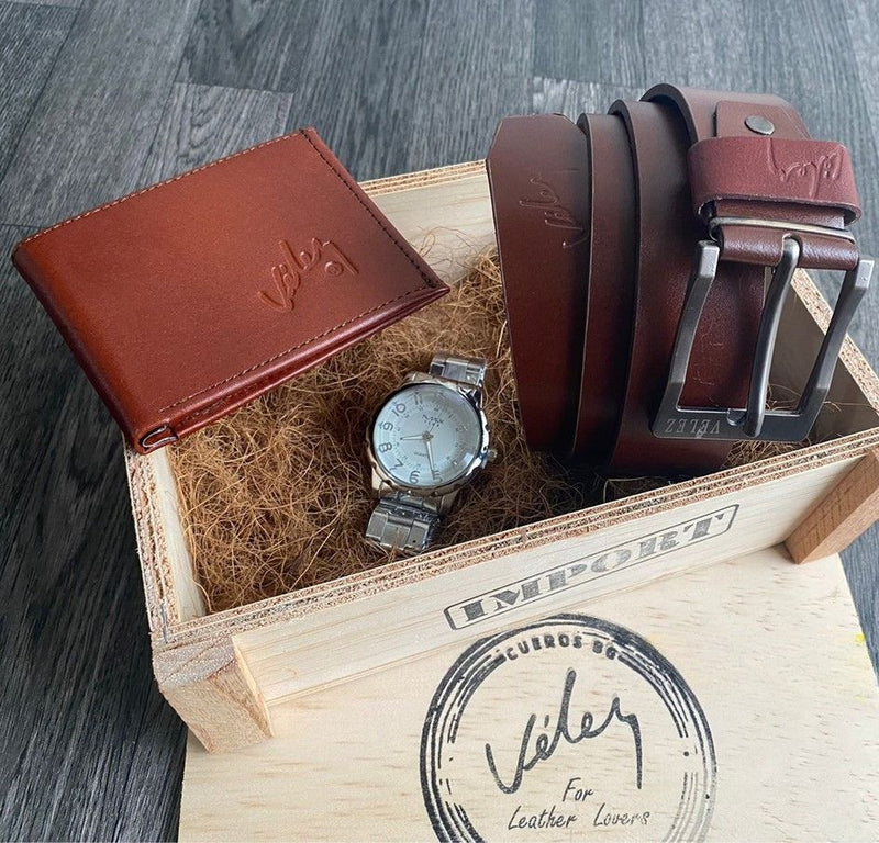 COMPRE 2 Y LLÉVATE 3 - Super Combo Vélez: Cartera de Cuero + Cinturón de Cuero y Llévate un Reloj de Regalo en caja